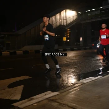 Runner Photo 7712205