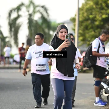 Runner Photo 7712211