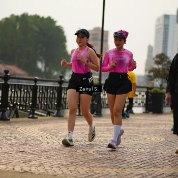 Runner Photo 7712217