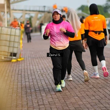 Runner Photo 7712263