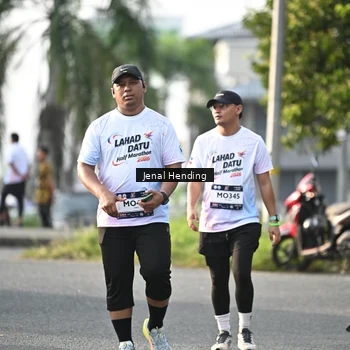 Runner Photo 7712269