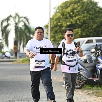 Runner Photo 7712276