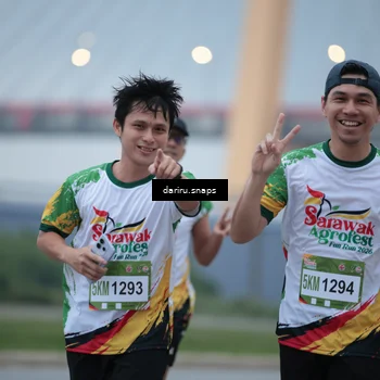 Runner Photo 7712290