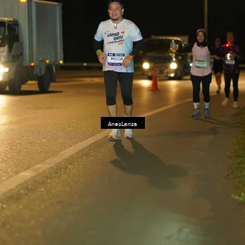 Runner Photo 7712292
