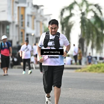 Runner Photo 7712314