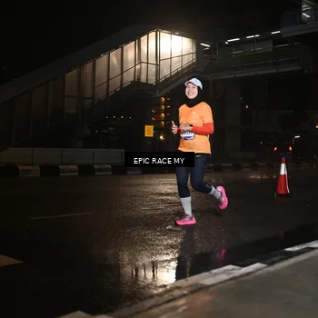 Runner Photo 7712318
