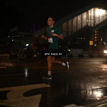 Runner Photo 7712335