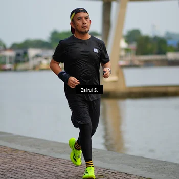 Runner Photo 7712348