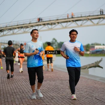 Runner Photo 7712351
