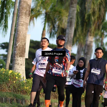 Runner Photo 7712355