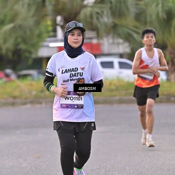 Runner Photo 7712356