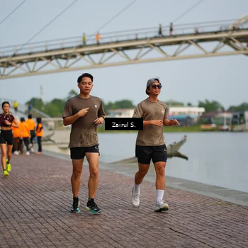 Runner Photo 7712371