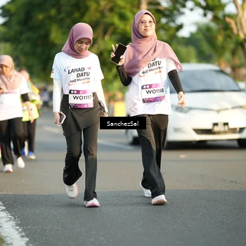 Runner Photo 7712377