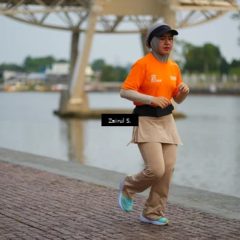 Runner Photo 7712399
