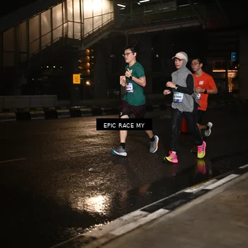 Runner Photo 7712408