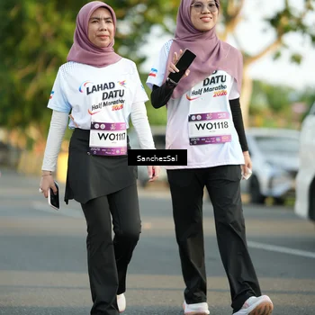 Runner Photo 7712413