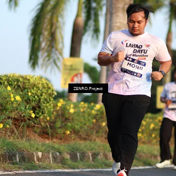 Runner Photo 7712422