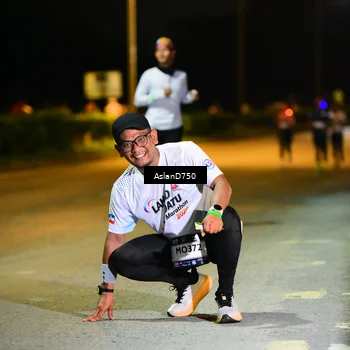 Runner Photo 7712430