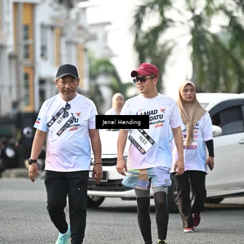 Runner Photo 7712440