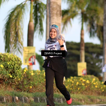 Runner Photo 7712442