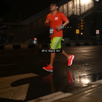 Runner Photo 7712454