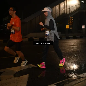 Runner Photo 7712469