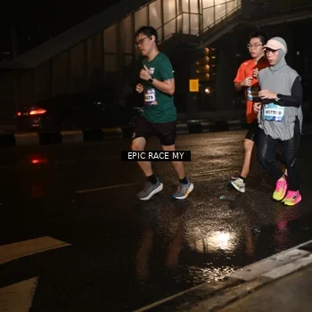 Runner Photo 7712472
