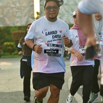 Runner Photo 7712480