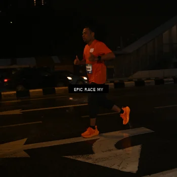 Runner Photo 7712481