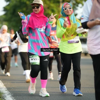 Runner Photo 7712497