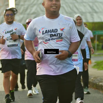 Runner Photo 7712500