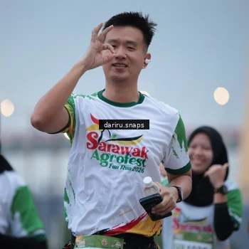 Runner Photo 7712502