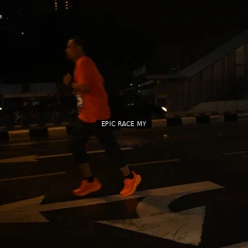 Runner Photo 7712506