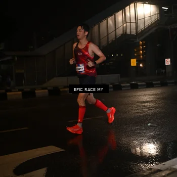 Runner Photo 7712507