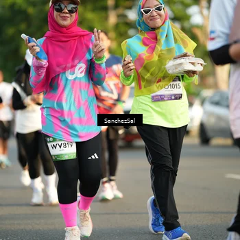 Runner Photo 7712509