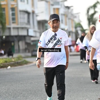 Runner Photo 7712521