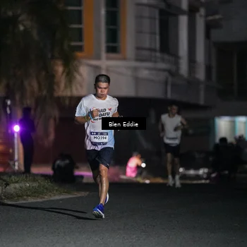Runner Photo 7712540