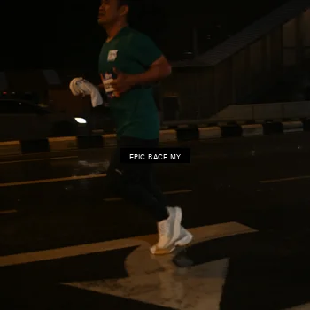 Runner Photo 7712544
