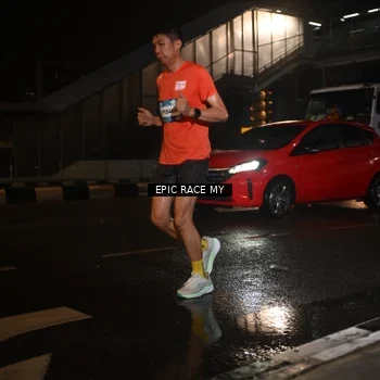 Runner Photo 7712547