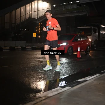 Runner Photo 7712548