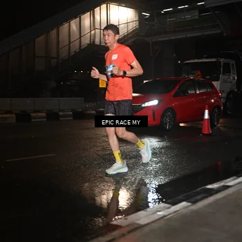 Runner Photo 7712564