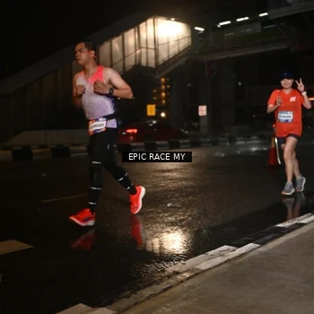 Runner Photo 7712578