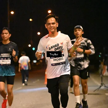 Runner Photo 7712579