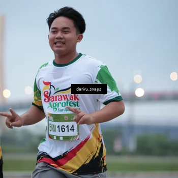 Runner Photo 7712584