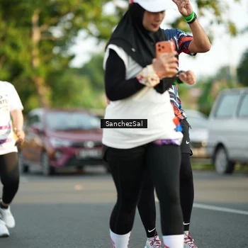 Runner Photo 7712598