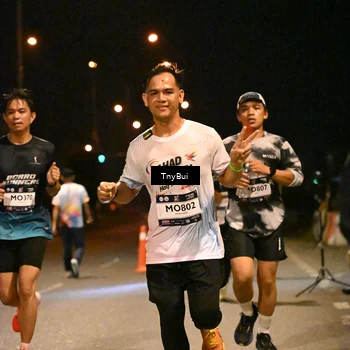 Runner Photo 7712609
