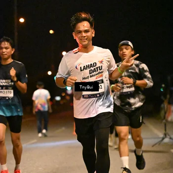 Runner Photo 7712612