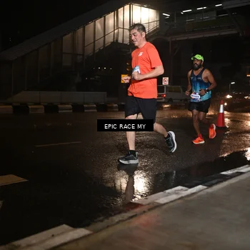 Runner Photo 7712634