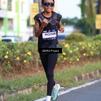 Runner Photo 7712637