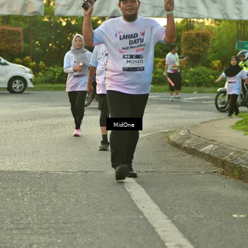 Runner Photo 7712638